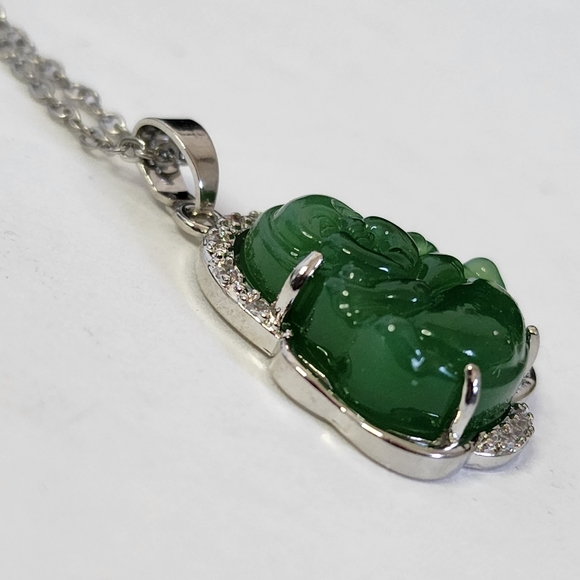 Silver Jade Green Buddah Pendant with Chain Necklace - Picture 5 of 7